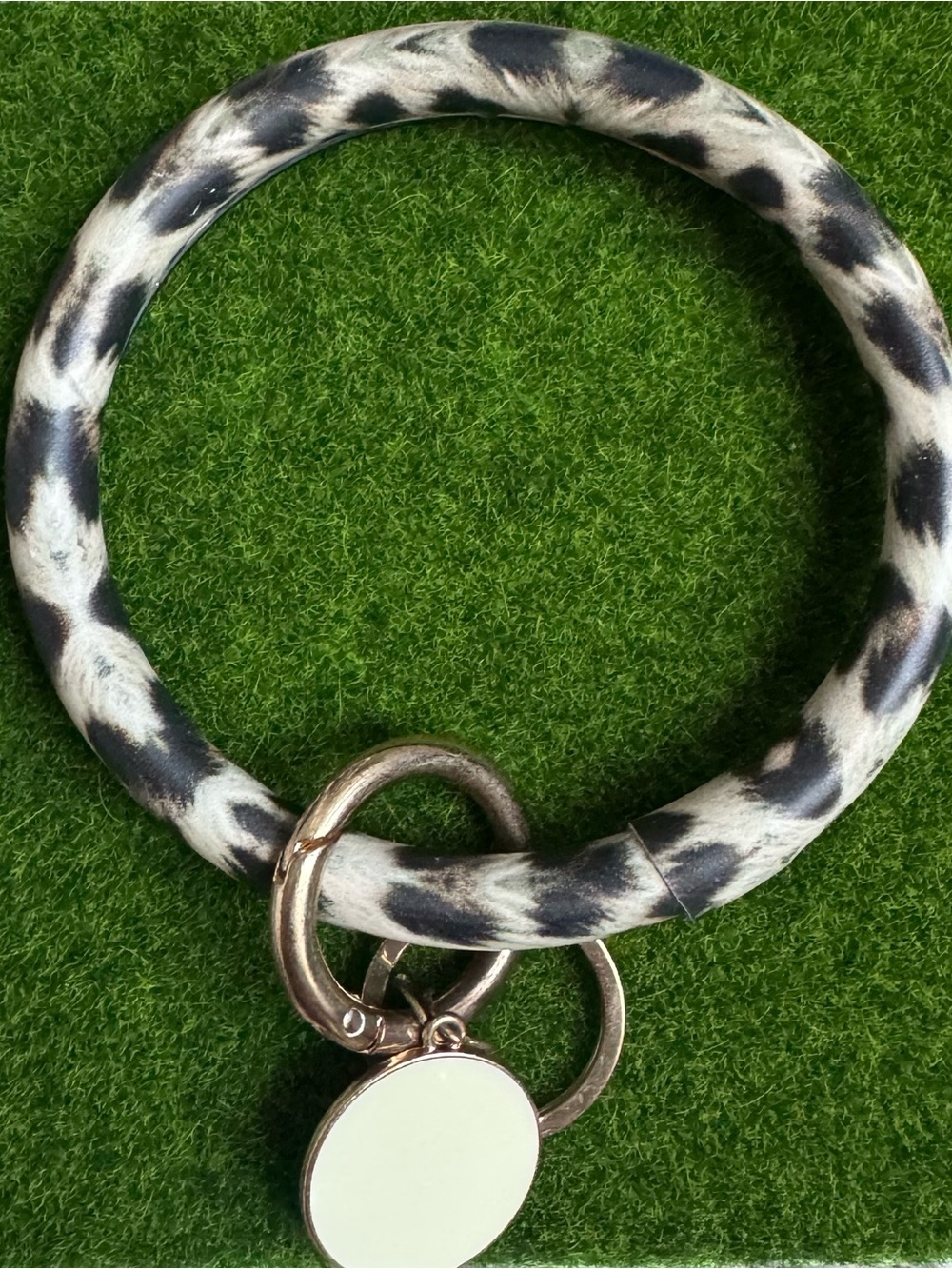 Cheetah Leopard Print Keyring Bangle Holder